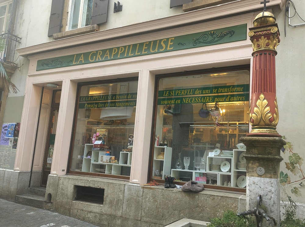 Photo de la devanture de la boutique La Grappilleuse